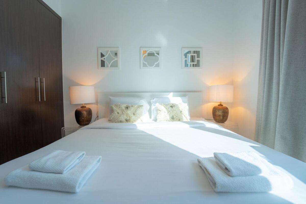 דובאי Aws Holiday Homes - Prime Apartment Near The Beach מראה חיצוני תמונה